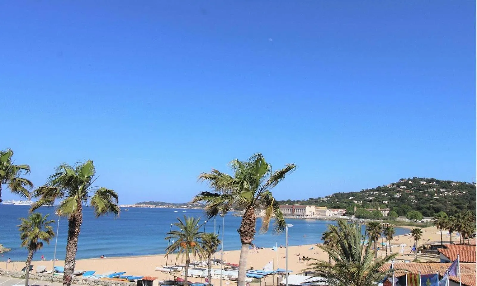 Gasmic - Appartement Pour 4 Personnes Avec Piscine Et Acces Direct A La Plage Situe Aux Marines De גאסה